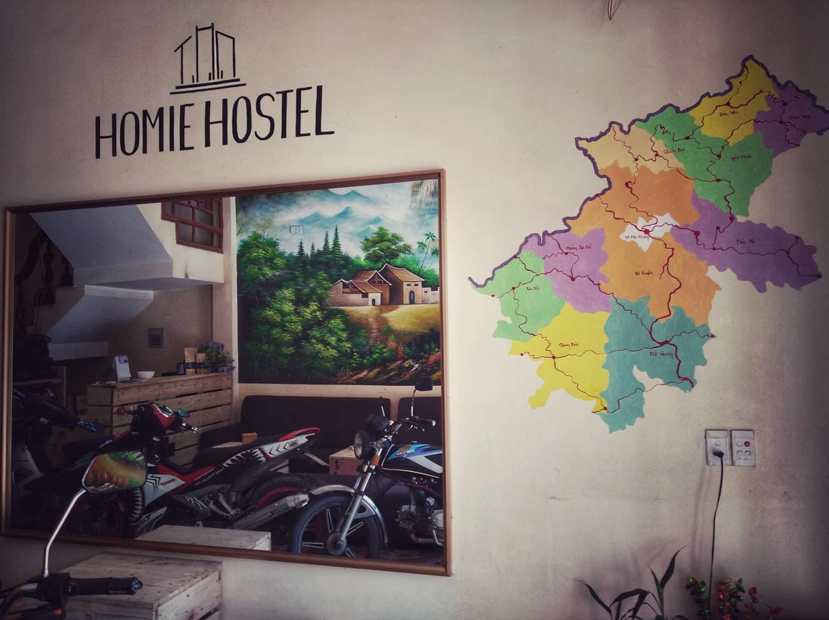 Homie Hostel & Tour Ha Giang Exterior foto
